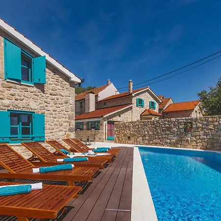 Rustic Imota بيت للعطل *