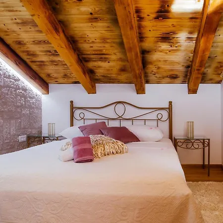 Dom wakacyjny Rustic Imota